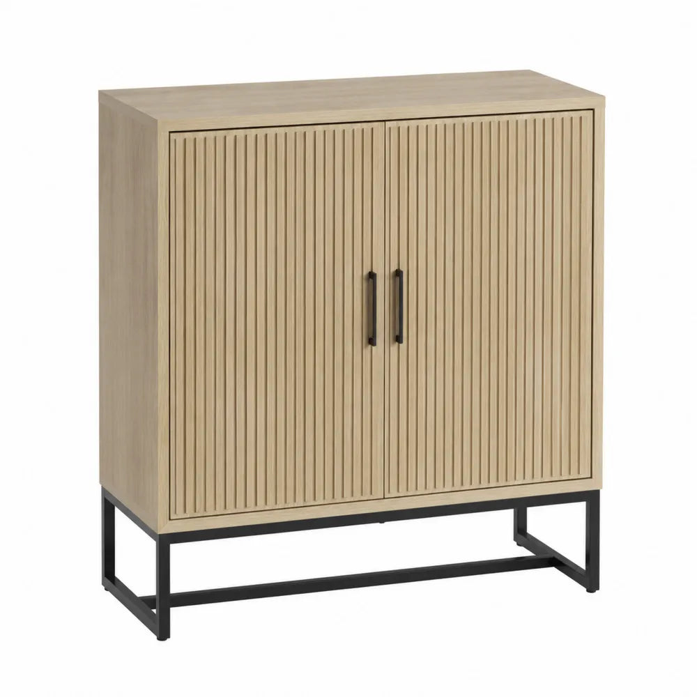Buffet en bois clair avec structure en métal noir